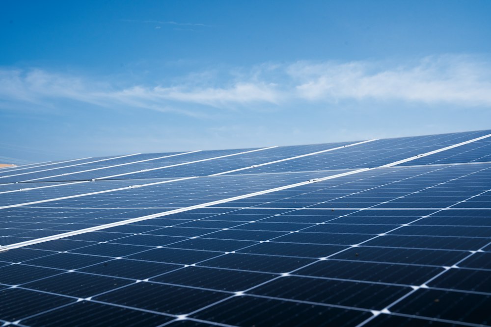 Panneaux photovoltaïques en toiture, illustration